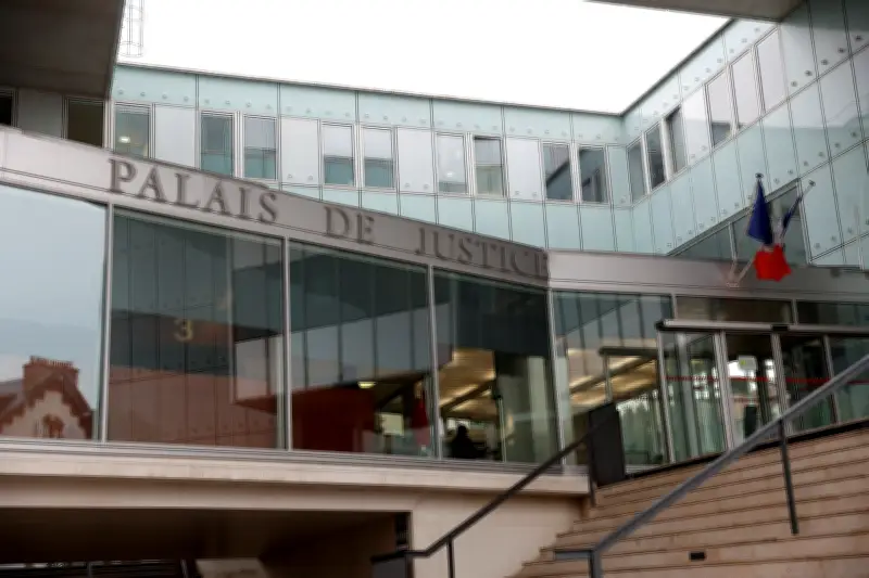 Double meurtre à Saint-Ouen-l'Aumône : un cousin jugé pour l'assassinat de sa tante et sa cousine