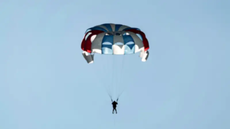 Drame en Italie : deux parachutistes meurent après un emmêlement de voiles
