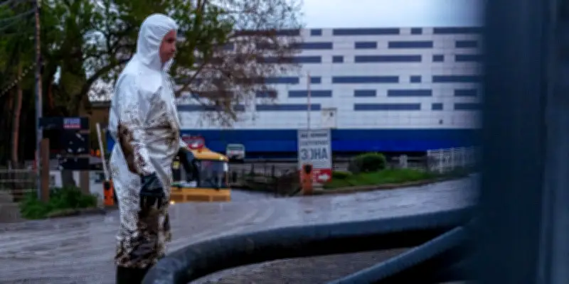 Drones ukrainiens ciblent les installations pétrolières russes dans l'Oural