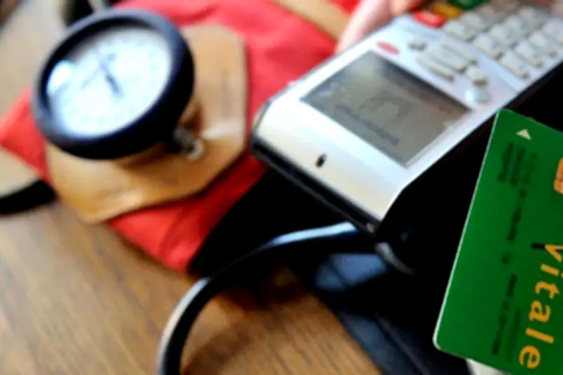 Déserts médicaux : des députés exigent une régulation après des chiffres alarmants