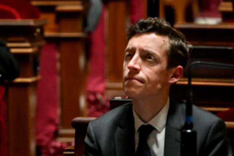 Éducation : Geffray veut conditionner les subventions à des formations contre les violences sexuelles