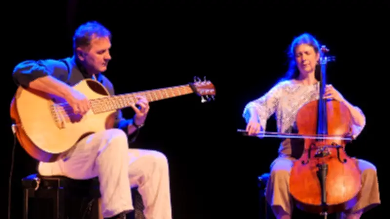 Duo Dais en Lozère : un dialogue musical envoûtant entre violoncelle et basse acoustique