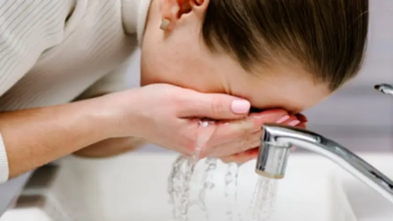 Eau du robinet : une femme meurt d'une amibe mangeuse de cerveau