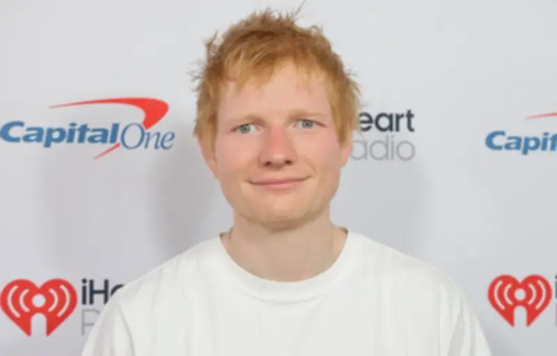 Ed Sheeran de retour : nouvelle coupe, zona et tournée Loop