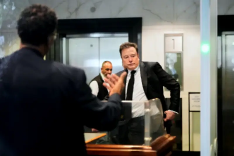 Elon Musk se raconte en héros au grand procès de l'IA