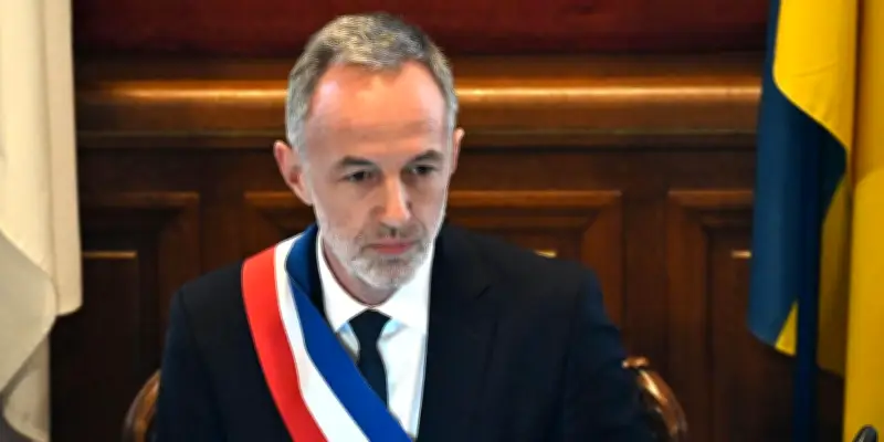 Emmanuel Grégoire face au défi de réconcilier Paris et sa métropole