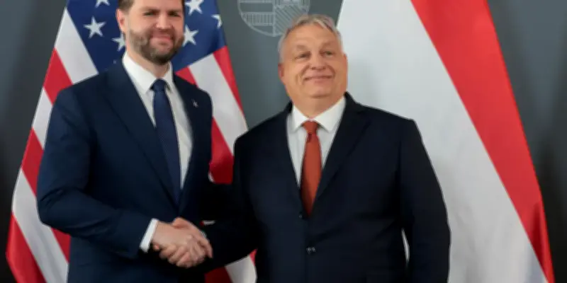 En Hongrie, J.D. Vance loue Viktor Orbán à l'approche des élections législatives