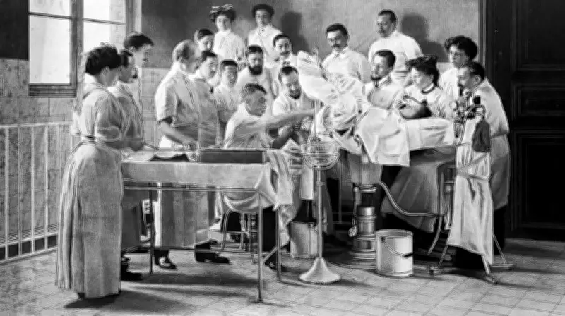 Endométriose : une histoire millénaire de douleurs féminines banalisées