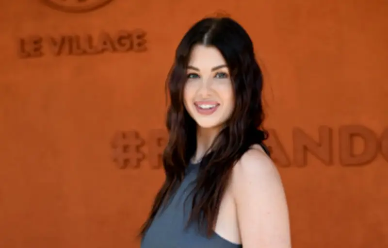 EnjoyPhoenix fiancée à Henri PFR : une demande en mariage originale à Londres