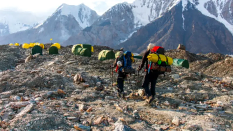 Escroquerie à l'assurance sur l'Everest : des guides empoisonnaient des alpinistes pour des évacuations