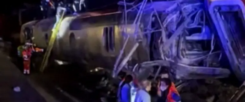 Espagne : au moins cinq morts dans un déraillement et collision de trains en Andalousie