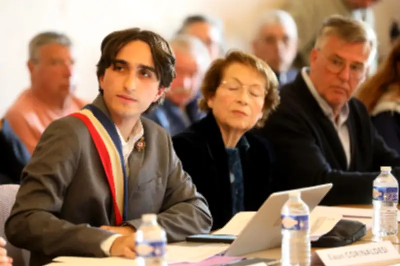 Ewan Corinaldesi, plus jeune maire des Alpes-Maritimes, réduit son indemnité à Roquefort-les-Pins