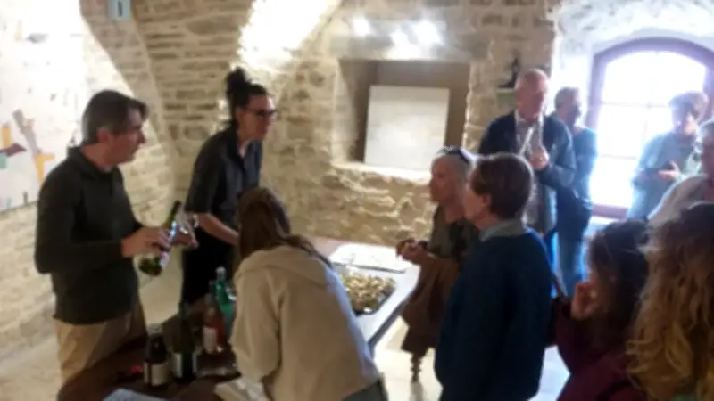 Exposition de peinture à Vézénobres : Noémie Pons et Stéphane Saillard captent la force invisible de la nature