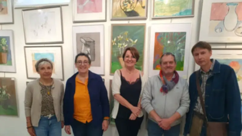 Exposition Terres et Lumières à Bagnols-sur-Cèze : le mariage de la peinture et de la céramique