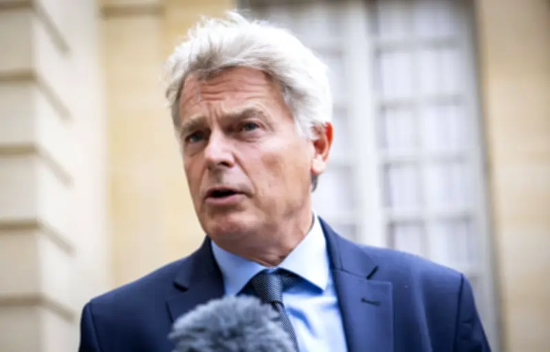 Fabien Roussel présente ses excuses après une blague déplacée sur la grossesse de Marine Tondelier