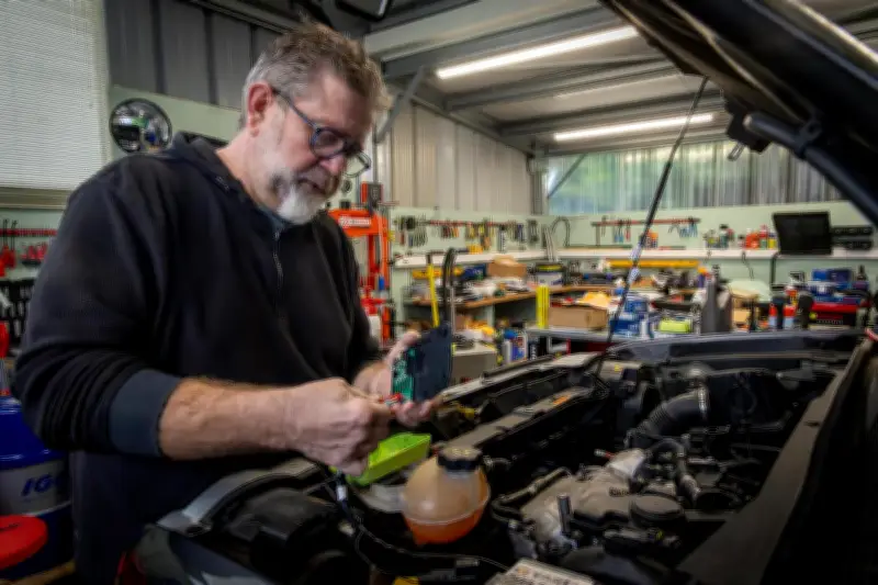 Face à la flambée des prix, le bioéthanol E85 séduit malgré les idées reçues