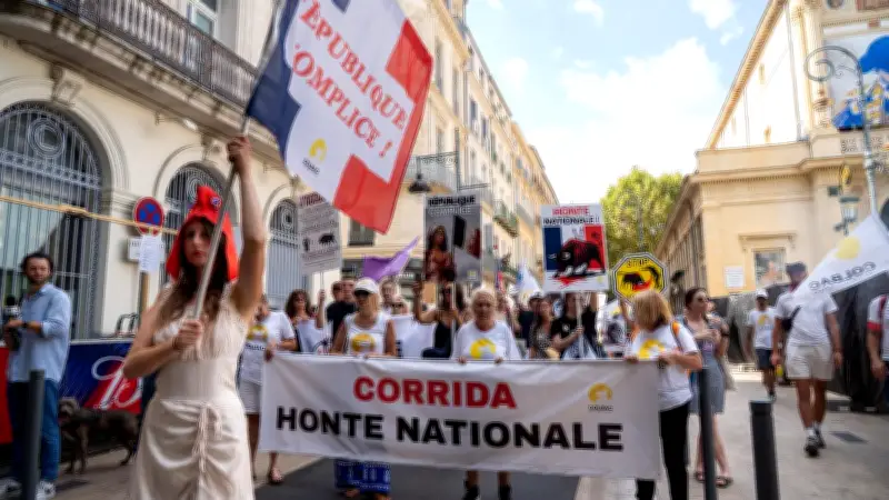Feria de Béziers : les anti-corrida manifestent et défient Robert Ménard