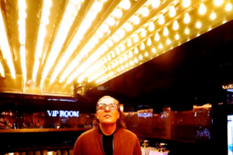 Fin d'une ère à Saint-Tropez : Jean-Roch quitte le VIP Room après 29 ans