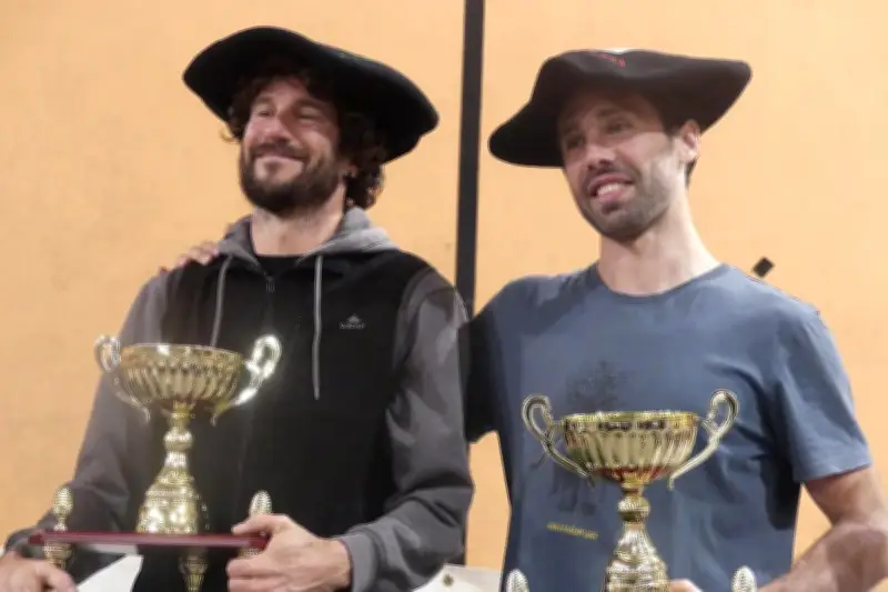 Finales nationales de mus : les champions de Mouguerre Elizaberri triomphent à Airoski