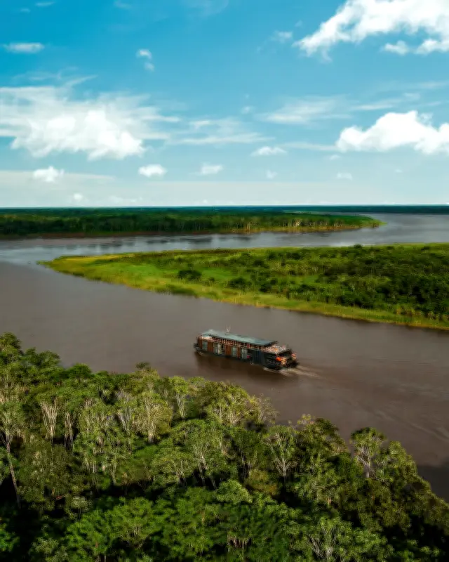 Fitzcarraldo à Iquitos : du mythe cinématographique à la croisière d'exception sur l'Amazone