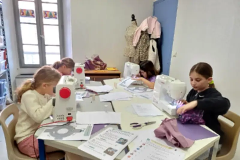 Flayosc : Nourcette délivre un « permis de couture » ludique à la jeune génération