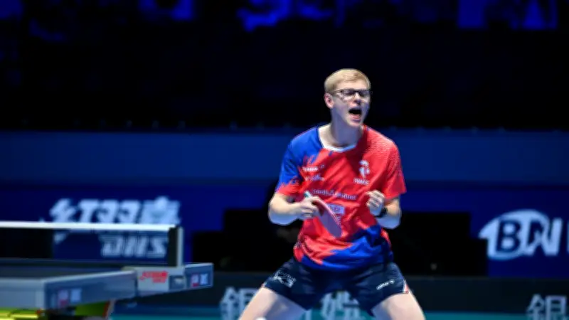 Félix Lebrun face à la muraille chinoise : l'exploit impossible contre Wang Chuqin à Macao