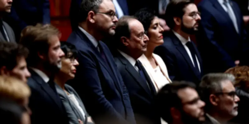 François Hollande prône un 49.3 et des discussions rapides pour le budget 2027