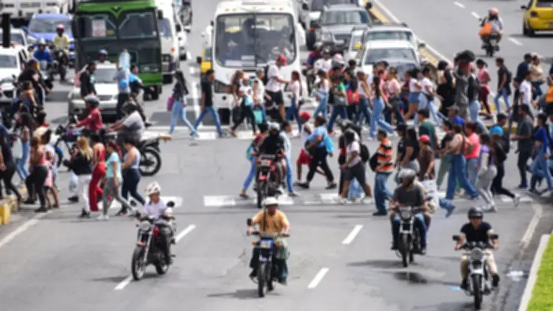 Frappes américaines à Caracas : Maduro dénonce une agression grave