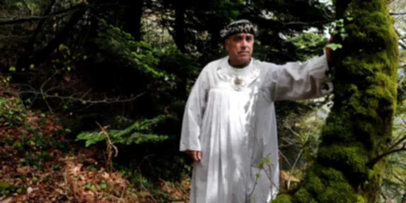 Fraude au RSA : des druides dénoncent une stigmatisation par le président du Finistère