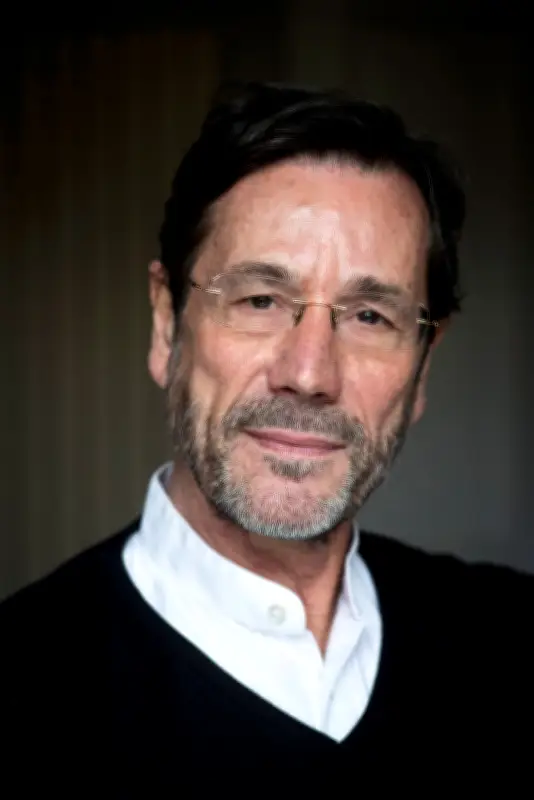 Frédéric Ferney invite à la légèreté littéraire dans son Petit Traité du vent