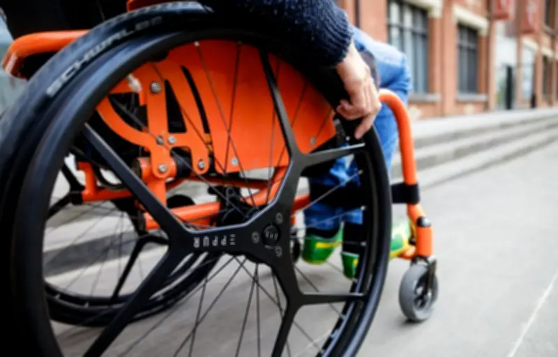 Freinage pour fauteuil roulant remboursé : une révolution pour la mobilité