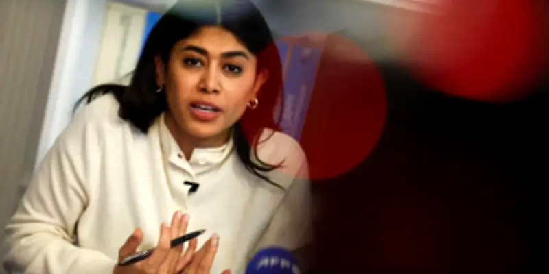 Garde à vue de Rima Hassan : LFI dénonce BFM-TV pour fausses informations et saisit l'Arcom