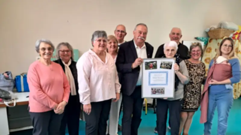 Garons : un diplôme d'honneur pour Edmée Thévenot, couturière bénévole dévouée