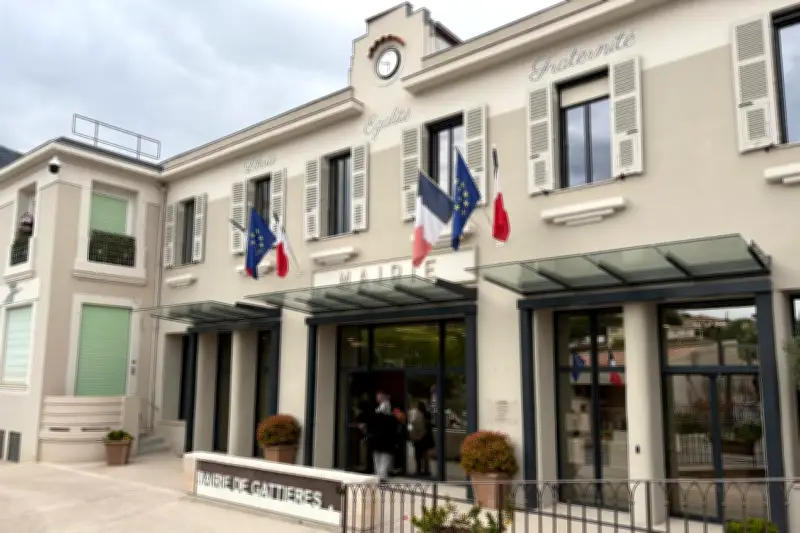 Gattières : la maire défend sa gestion financière, l'opposition critique l'immobilisme