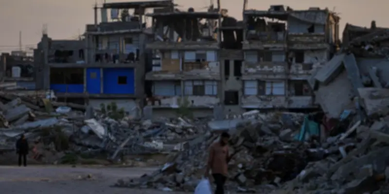 Gaza : sept morts dans de nouvelles frappes israéliennes selon la défense civile