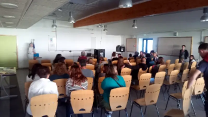 Gignac : Une réunion pour comprendre les effets des écrans sur les enfants