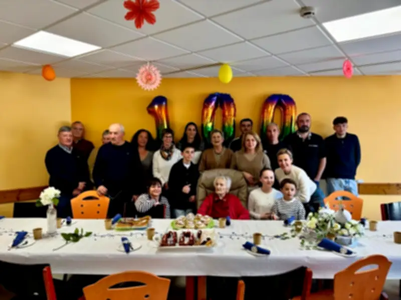 Ginette Lagarde fête ses 100 ans à Penne-d'Agenais, entourée de ses proches