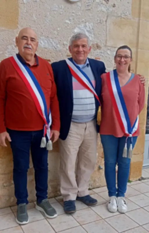 Gérard Dufour réélu maire d'Eynesse, installe sa nouvelle équipe municipale