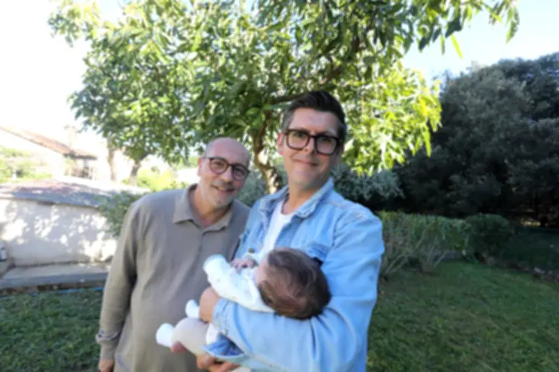 Grasse : le parcours de 7 ans d'un couple gay pour devenir parents par GPA aux États-Unis