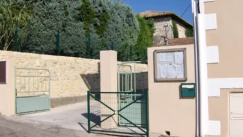 Grève historique à l'école Les Olivettes : 100% de mobilisation contre les suppressions de postes