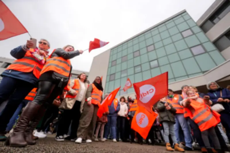 Grève à la polyclinique Pau-Pyrénées contre la menace de fermeture de la maternité