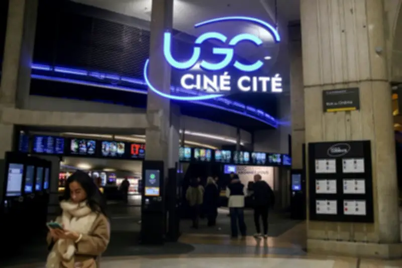 Grève à l'UGC des Halles à Paris pour dénoncer les conditions de travail difficiles