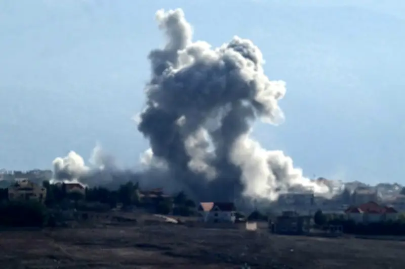 Guerre au Moyen-Orient : Casques bleus blessés, avion abattu et escalade régionale au 35e jour