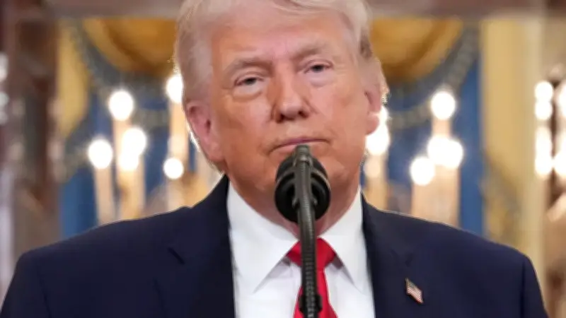 Guerre au Moyen-Orient : Trump menace l'Iran tandis que les frappes s'intensifient