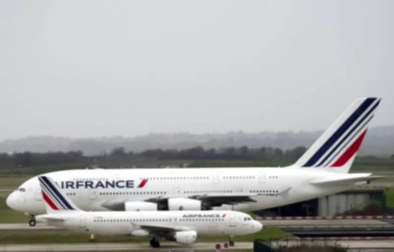 Guerre au Moyen-Orient : vols annulés et prix des billets en hausse