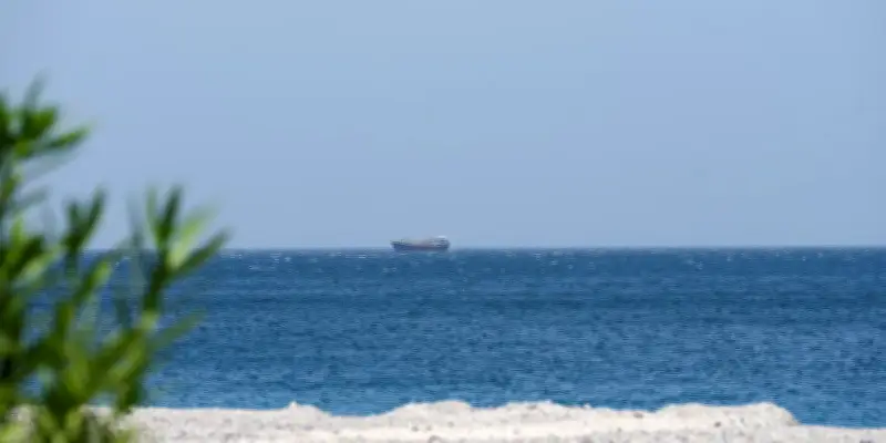 Guerre en Iran : Négociations en cours, Téhéran menace le détroit d'Ormuz