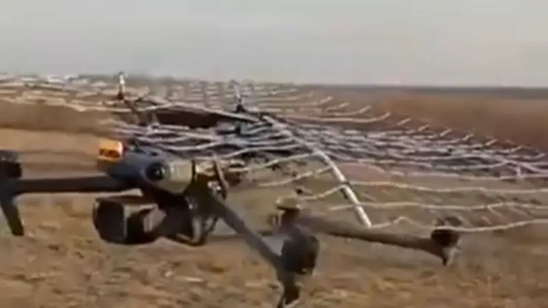 Guerre en Ukraine : des drones équipés de cages pour contrer les attaques