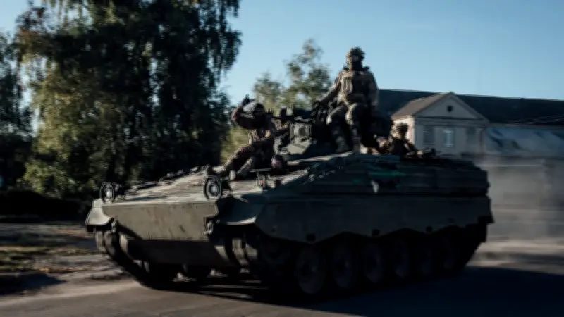 Guerre en Ukraine : l'armée de Zelensky enterre ses canons face aux drones russes
