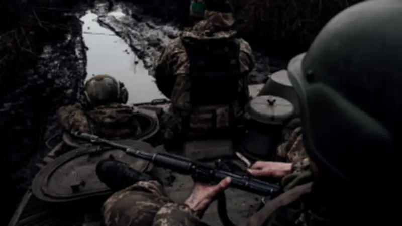 Guerre en Ukraine : Moscou développe un casque connecté à l'IA pour ses soldats