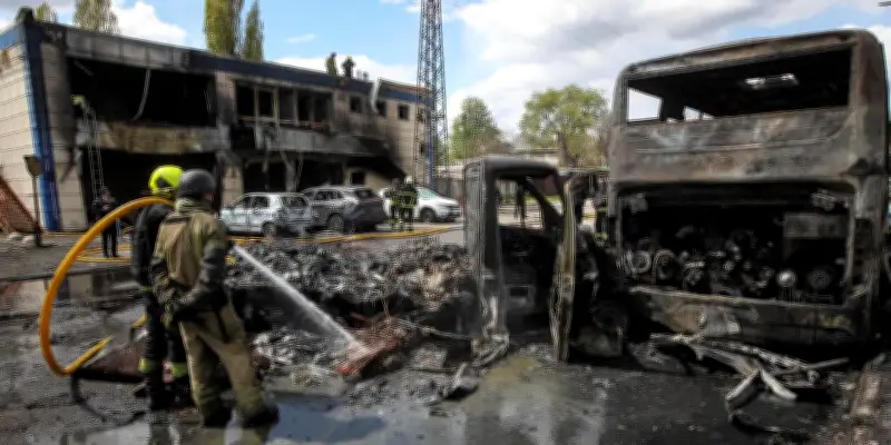 Guerre en Ukraine : un mort et trente blessés dans des frappes russes nocturnes